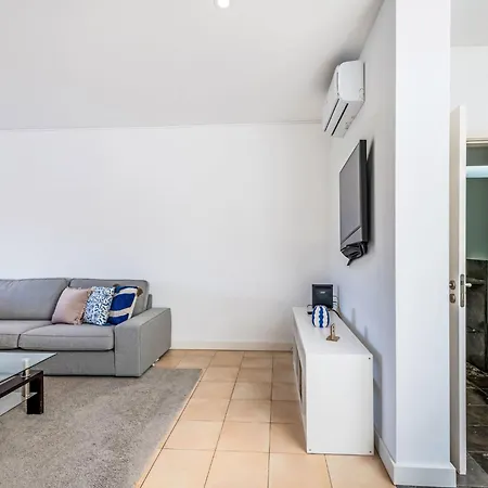 Vila Glamorous By Interhome *
